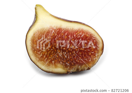 Half of fig Half of fig 82721206