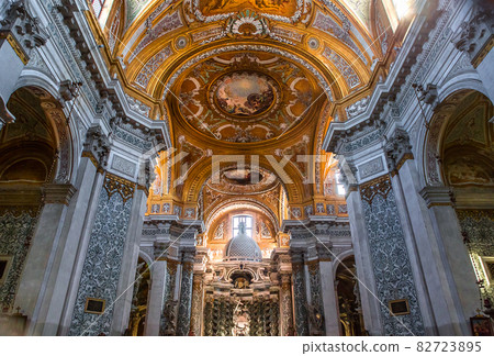 interiors of chiesa I Gesuiti, Venice, Italy interiors of chiesa I Gesuiti, Venice, Italy 82723895