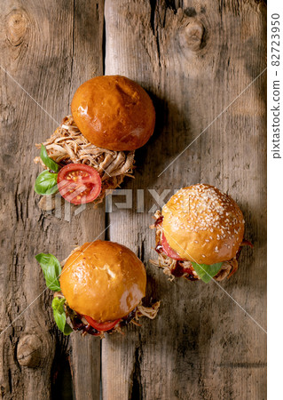 Set of homemade mini burgers with stew beef Set of homemade mini burgers with stew beef 82723950