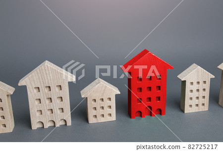 Red house among other buildings. Disconnection from utilities and communications, debts, emergency. Unsuitable for habitation, illegal construction. Housing is life threatening. On demolition list Red house among other buildings. Disconnection from utilities and communications, debts, emergency. Unsuitable for habitation, illegal construction. Housing is life threatening. On demolition list 82725217