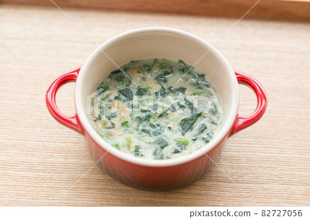 Cream soup with natto for baby food 82727056