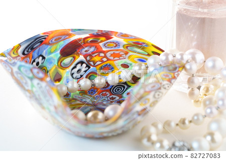 威尼斯玻璃配件箱和珍珠配件 82727083