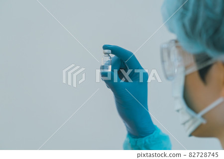 Vaccines and healthcare professionals 82728745