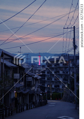 Lighting of Kyoto Tower 82730233