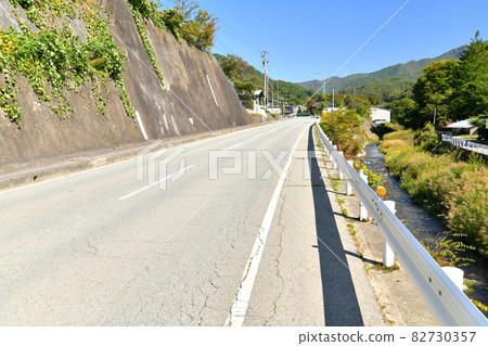 朝北愛騎村公所（長野縣北愛騎村）方向眺望 [2021.10] 82730357