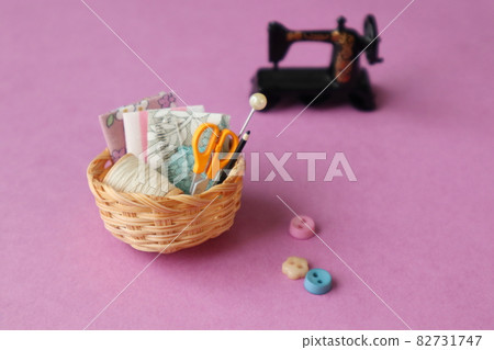 Sewing image Sewing image 82731747