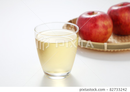 Apple juice 82733242
