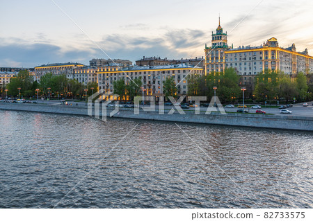 View of the Moscow river embakment near Gorky park at sunset. Moscow, Russia 82733575