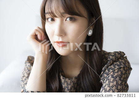 女仕女肖像 82733811