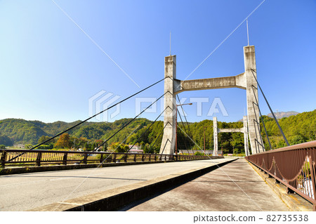 View toward Uminokuchi Ohashi / Chikuma River Route 141 (Minamimaki Village, Nagano Prefecture) [2021.10] 82735538