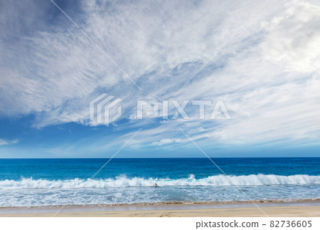 Ocean beach Ocean beach 82736605