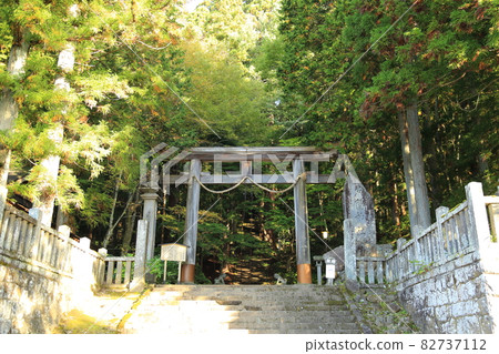 Togakushi Shrine Hokkosha [Togakushi, Nagano City] 82737112
