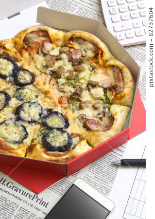 送餐披薩 送餐披薩 82737604