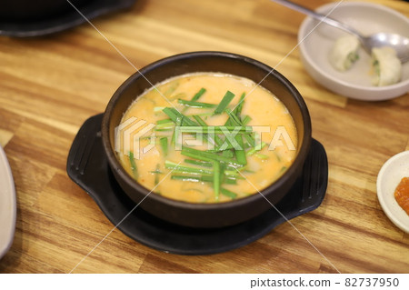 豬肉湯飯湯 豬肉湯飯湯 82737950