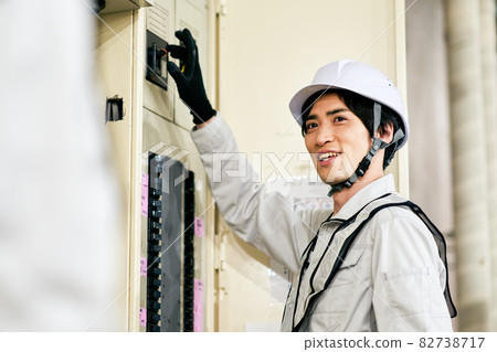 Business scene 82738717