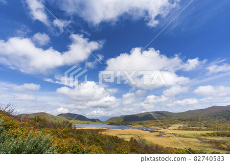 Oguninuma Marsh in autumn and the surrounding mountains Scenery from Kanazawa Pass Kitashiobara Village, Fukushima Prefecture (Kitakata City) Oguninuma Marsh in autumn and the surrounding mountains Scenery from Kanazawa Pass Kitashiobara Village, Fukushima Prefecture (Kitakata City) 82740583