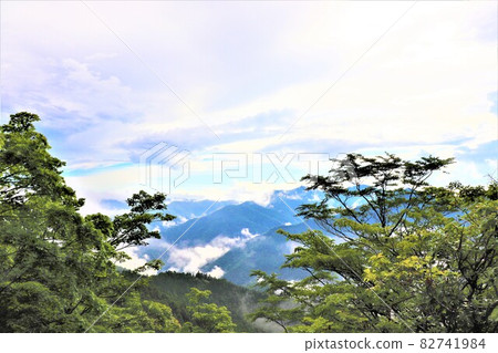 Mountain scenery from Ryujin skyline 82741984