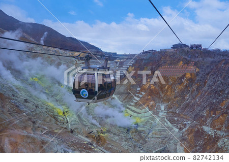 Owakudani and Hakone Ropeway in Hakone Town, Kanagawa Prefecture 82742134