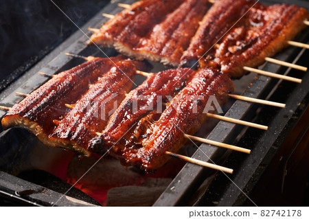 Bake the eel Bake the eel 82742178
