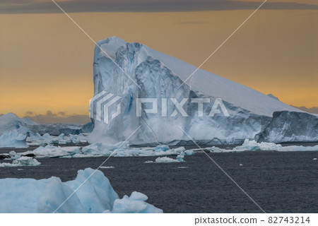 Wild frozen landscape, Antarctica 82743214