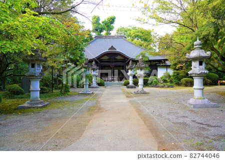 富山牟真子寺 富山牟真子寺 82744046