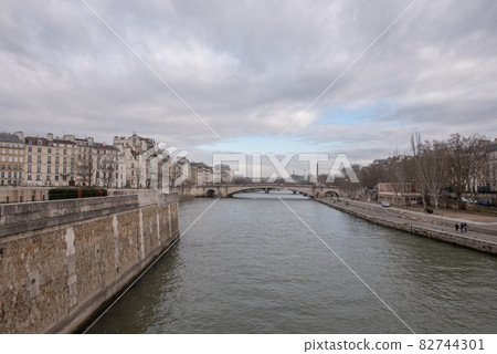 Paris Ile de la Cite Paris Ile de la Cite 82744301