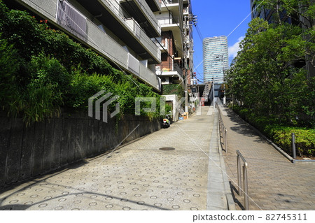 10 月 864 港區(黃鼠狼斜坡)和方舟山戰國山森塔 / 麻布台 10 月 864 港區(黃鼠狼斜坡)和方舟山戰國山森塔 / 麻布台 82745311