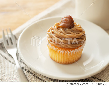 萬寶龍紙杯蛋糕 82748472