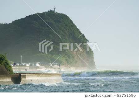 2021 Typhoon No. 16 makes the sea rough 82751590