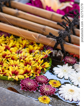 Inari-san's Hanatemizu Shitaya Shrine 82757279