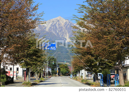 Happoone (to Happo Alpine Line) [Hakuba Village, Nagano Prefecture] ・ Chubu Mountain National Park 82760031