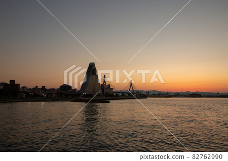 《青森縣》青森灣地區夜景 《青森縣》青森灣地區夜景 82762990