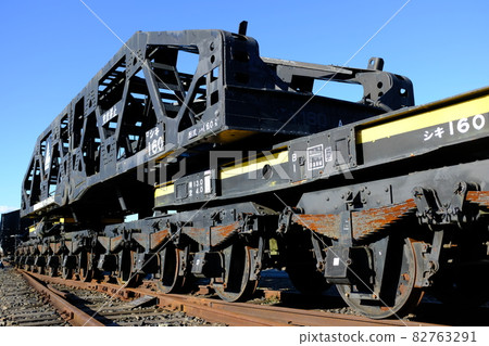 保存在貨運鐵路博物館的一輛大汽車 保存在貨運鐵路博物館的一輛大汽車 82763291