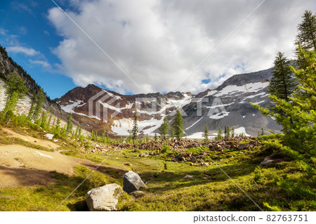 Mountains in Washington 82763751