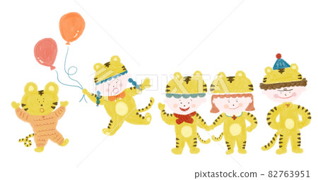 虎年可愛手繪賀年卡插畫 82763951