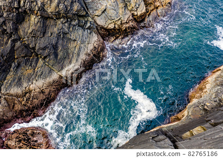 Aerial view of the coastline at Dawros in County Donegal - Ireland 82765186