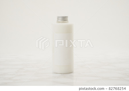 Shampoo, conditioner, body cream 82768254