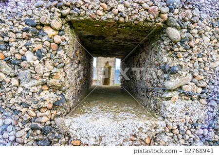 The ruins of Lenan Head fort at the north coast of County Donegal, Ireland. 82768941