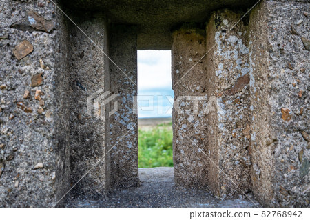 The ruins of Lenan Head fort at the north coast of County Donegal, Ireland. 82768942