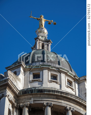 The Old Bailey 82769172