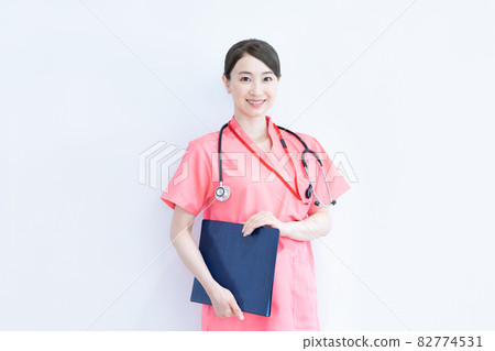Portrait of a female medical worker Photographing cooperation: Japanese language school attached to Chuo College of Technology 82774531
