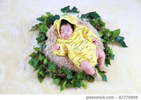 New Year's photo for New Year's cards, a 2-month-old baby born in the year of the Tiger New Year's photo for New Year's cards, a 2-month-old baby born in the year of the Tiger 82778909