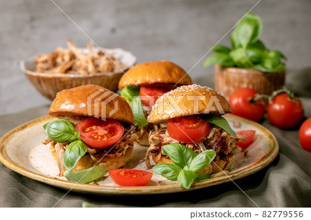 Set of homemade mini burgers with stew beef Set of homemade mini burgers with stew beef 82779556