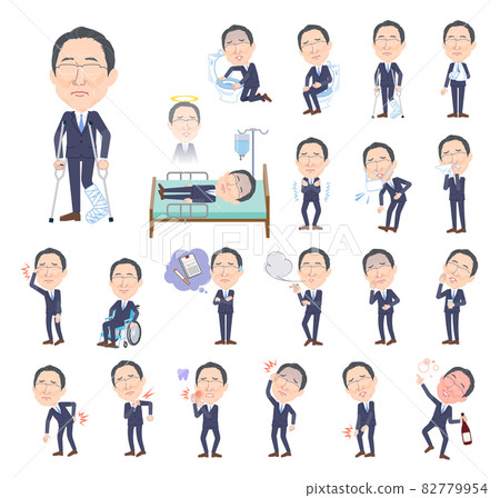 一組戴眼鏡受傷或生病的中年男子 82779954