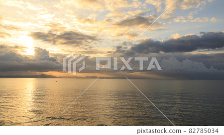 Morning (Autumn) on Miura Beach, Miura City, Kanagawa Prefecture, Shonan Miura Peninsula Morning (Autumn) on Miura Beach, Miura City, Kanagawa Prefecture, Shonan Miura Peninsula 82785034