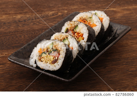 Kinpa seaweed roll 82786860