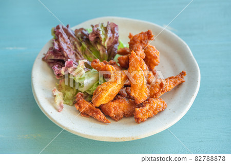 Deep-fried bean cartilage Deep-fried bean cartilage 82788878