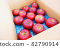 Boxed apples diagonally (varieties Akiei) 82790914
