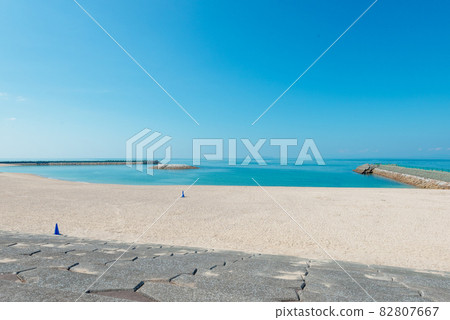 JR Shimonada Station Blue Sky and Blue Sea 82807667