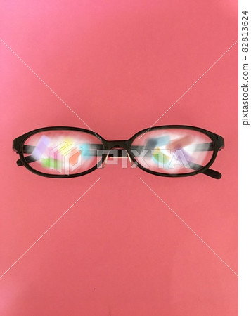 Glasses 82813624